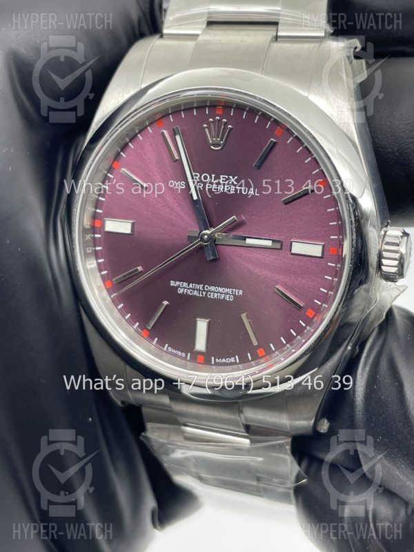 Товар Rolex Oyster Perpetual 39mm 114300 Rhodium Dial Фото 4 - Rolex Oyster Perpetual 39mm 114300 Rhodium Dial