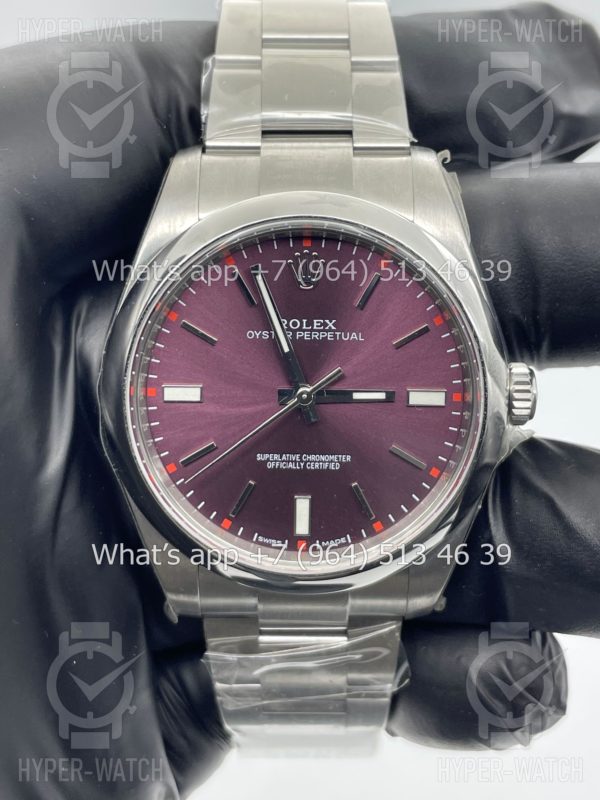Товар Rolex Oyster Perpetual 39mm 114300 Rhodium Dial Фото 8 - Rolex Oyster Perpetual 39mm 114300 Rhodium Dial