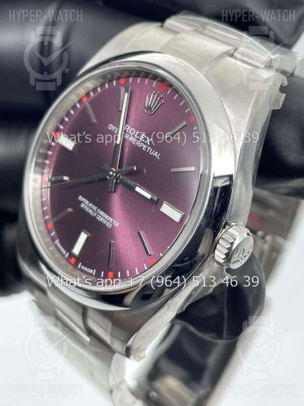 Товар Rolex Oyster Perpetual 39mm 114300 Rhodium Dial Фото 13 - Rolex Oyster Perpetual 39mm 114300 Rhodium Dial