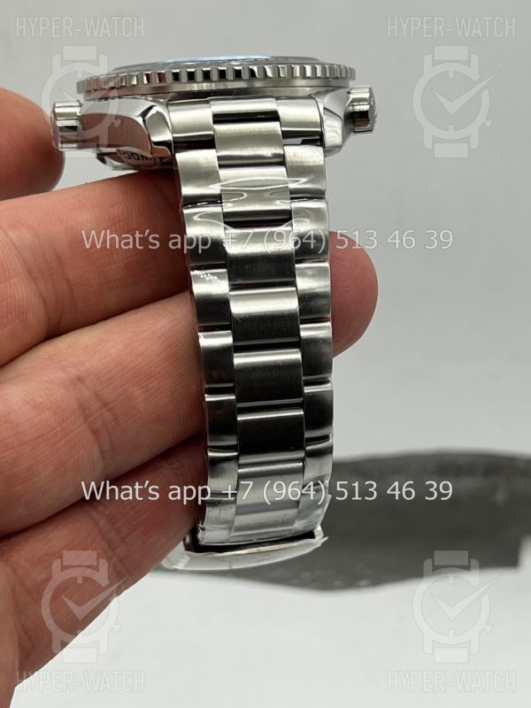 Фото 12 - Omega Seamaster Planet Ocean 600M 215.30.44.21.01.001