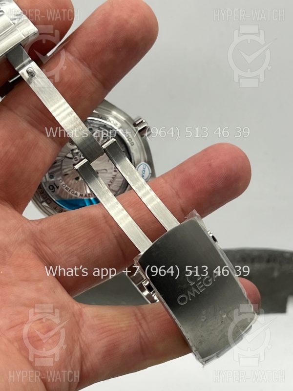 Фото 15 - Omega Seamaster Planet Ocean 600M 215.30.44.21.01.001