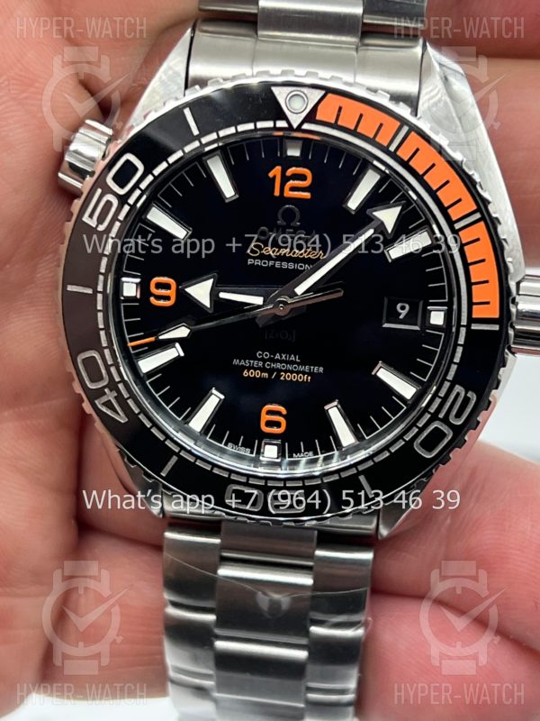 Фото 2 - Omega Seamaster Planet Ocean 600M 215.30.44.21.01.002