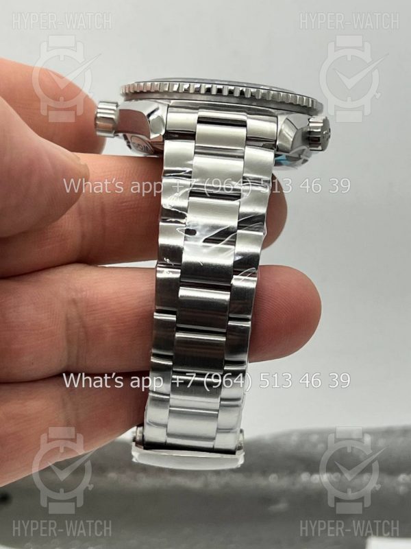 Фото 11 - Omega Seamaster Planet Ocean 600M 215.30.44.22.01.001