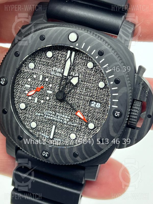 Товар Officine Panerai Luminor Submersible Luna Rossa PAM01039 Фото 4 - Officine Panerai Luminor Submersible Luna Rossa PAM01039