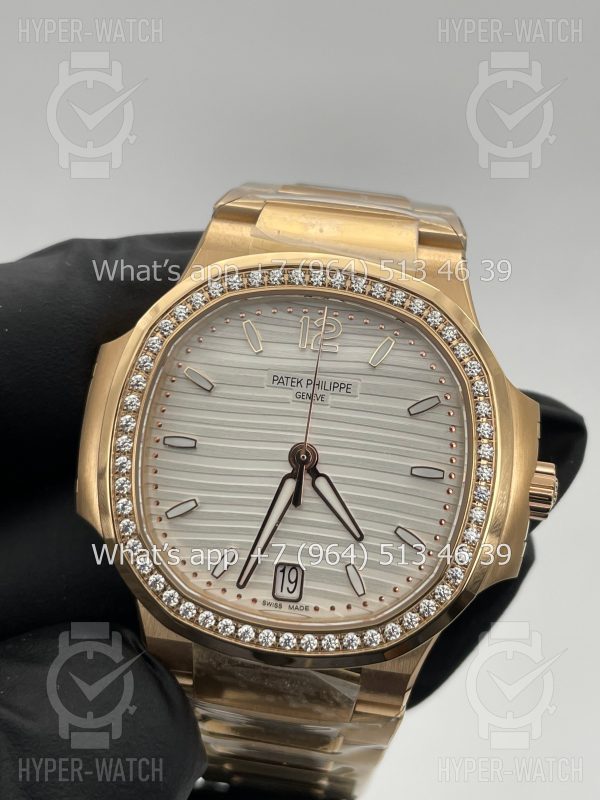Товар Patek Philippe Nautilus 35mm 7118/1200R-001 Фото 5 - Patek Philippe Nautilus 35mm 7118/1200R-001