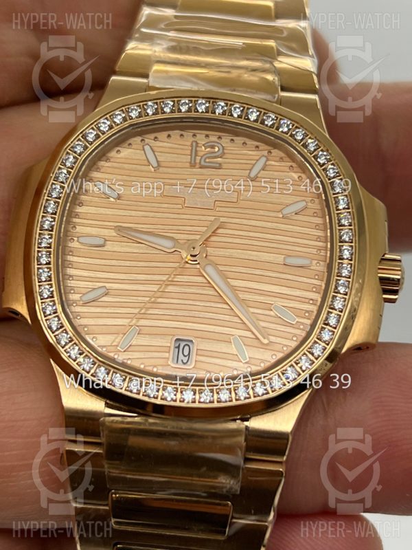 Товар Patek Philippe Nautilus 35mm 7118/1200R-010 Фото 4 - Patek Philippe Nautilus 35mm 7118/1200R-010