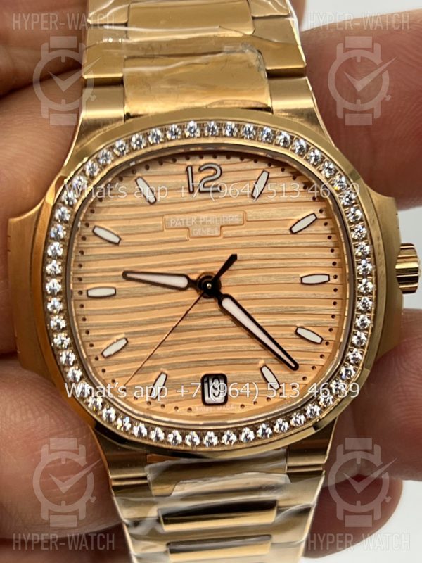 Товар Patek Philippe Nautilus 35mm 7118/1200R-010 Фото 5 - Patek Philippe Nautilus 35mm 7118/1200R-010