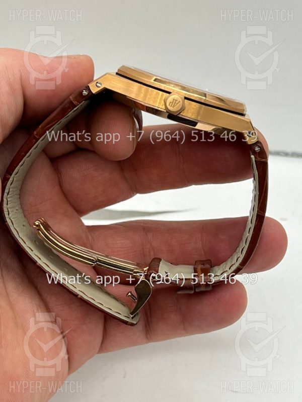 Товар Audemars Piguet Royal Oak 41mm 15400OR.OO.D088CR.01 Фото 7 - Audemars Piguet Royal Oak 41mm 15400OR.OO.D088CR.01