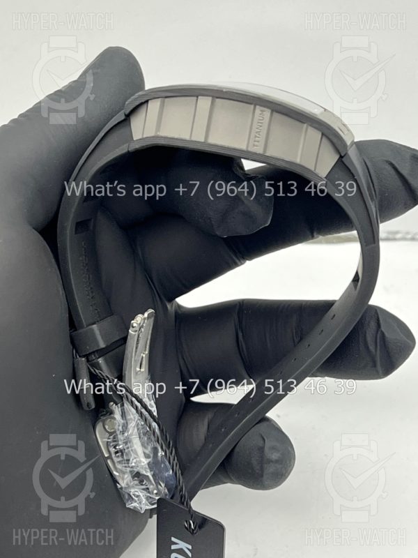 Товар Richard Mille RM 055 Carbon Black Red Фото 14 - Richard Mille RM 055 Carbon Black Red