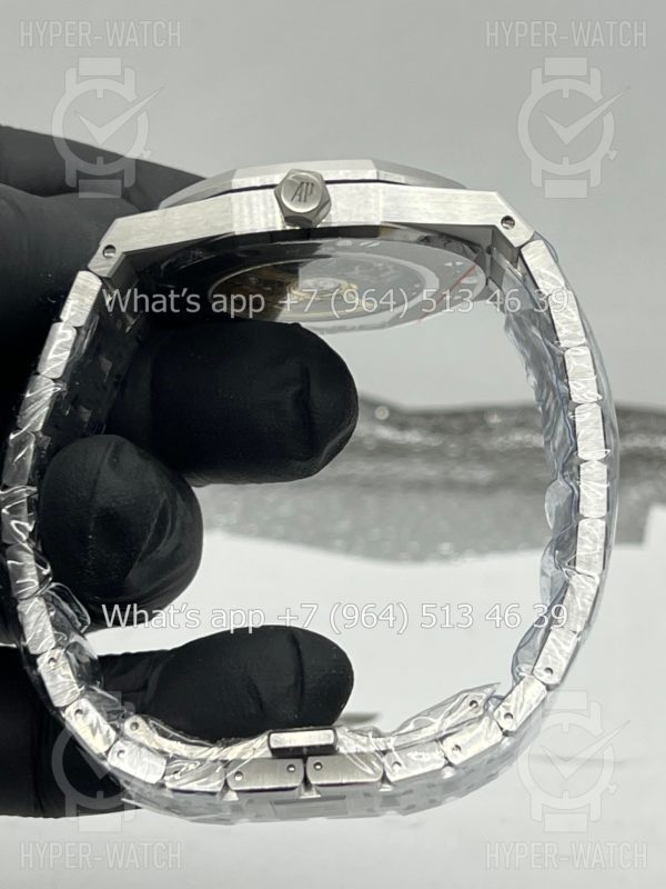 Товар Audemars Piguet Royal Oak Double Balance 41mm 15407BC.GG.1224BC Фото 9 - Audemars Piguet Royal Oak Double Balance 41mm 15407BC.GG.1224BC
