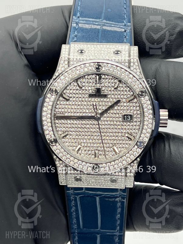 Товар Hublot Classic Fusion 42mm 565.NX.9010.LR Full Pave Blue Фото 2 - Hublot Classic Fusion 42mm 565.NX.9010.LR Full Pave Blue