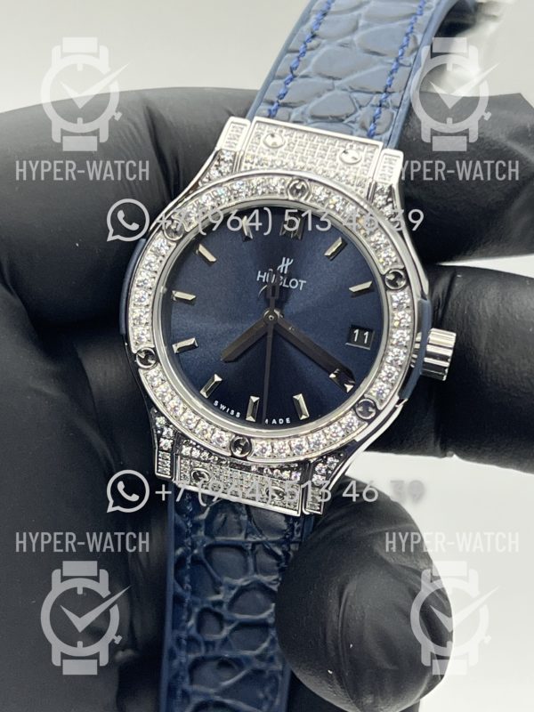 Товар Hublot Classic Fusion 33mm 581.NX.7170.RX Blue Фото 2 - Hublot Classic Fusion 33mm 581.NX.7170.RX Blue