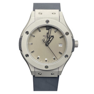 Фото 47 - Hublot Classic Fusion 33mm Art 4716