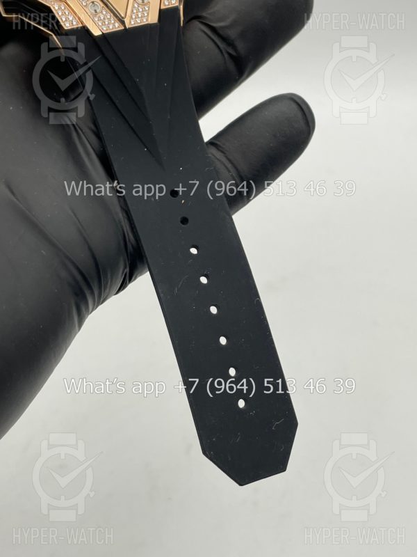 Товар Hublot Big Bang Sang Bleu II 418.OX.1108.RX.1604.MXM20 Фото 9 - Hublot Big Bang Sang Bleu II 418.OX.1108.RX.1604.MXM20
