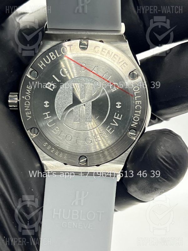 Фото 16 - Hublot Classic Fusion 33mm Art 4715