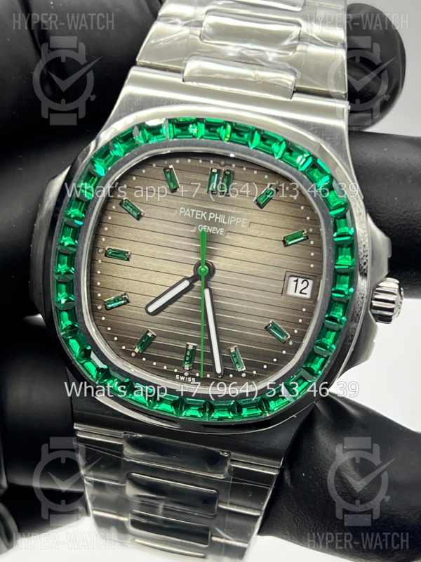 Товар Patek Philippe Nautilus 40mm 5711/113P-001 Diamond Фото 2 - Patek Philippe Nautilus 40mm 5711/113P-001 Diamond