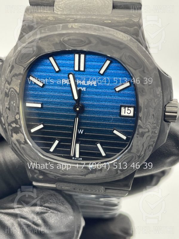 Товар Patek Philippe Nautilus 40mm DiW Carbon 5711 "BLUE GRAIL" Фото 3 - Patek Philippe Nautilus 40mm DiW Carbon 5711 "BLUE GRAIL"