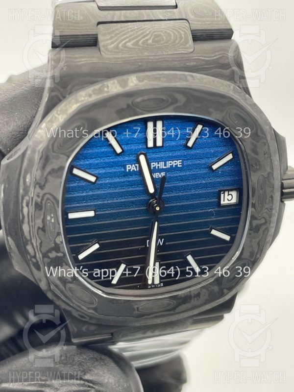 Товар Patek Philippe Nautilus 40mm DiW Carbon 5711 "BLUE GRAIL" Фото 4 - Patek Philippe Nautilus 40mm DiW Carbon 5711 "BLUE GRAIL"