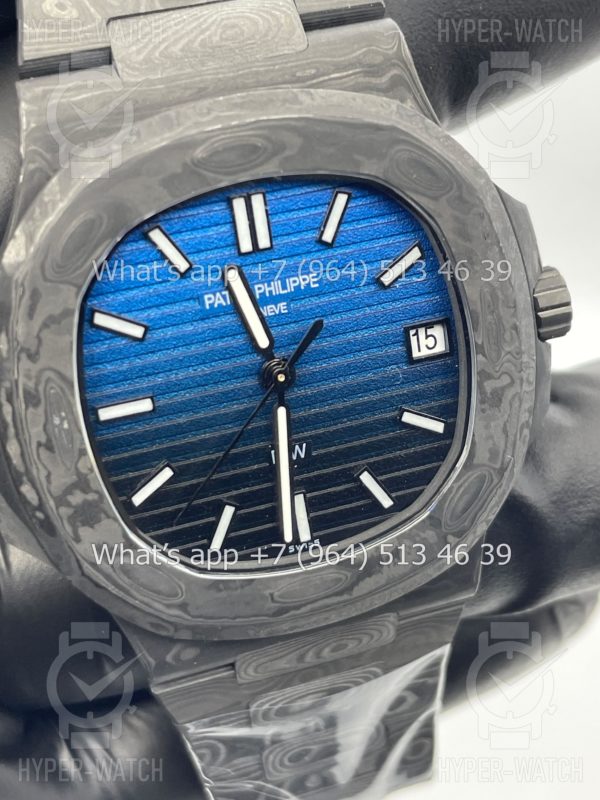 Товар Patek Philippe Nautilus 40mm DiW Carbon 5711 "BLUE GRAIL" Фото 6 - Patek Philippe Nautilus 40mm DiW Carbon 5711 "BLUE GRAIL"