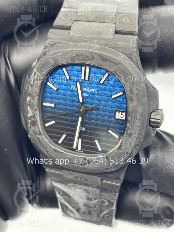 Товар Patek Philippe Nautilus 40mm DiW Carbon 5711 "BLUE GRAIL" Фото 7 - Patek Philippe Nautilus 40mm DiW Carbon 5711 "BLUE GRAIL"