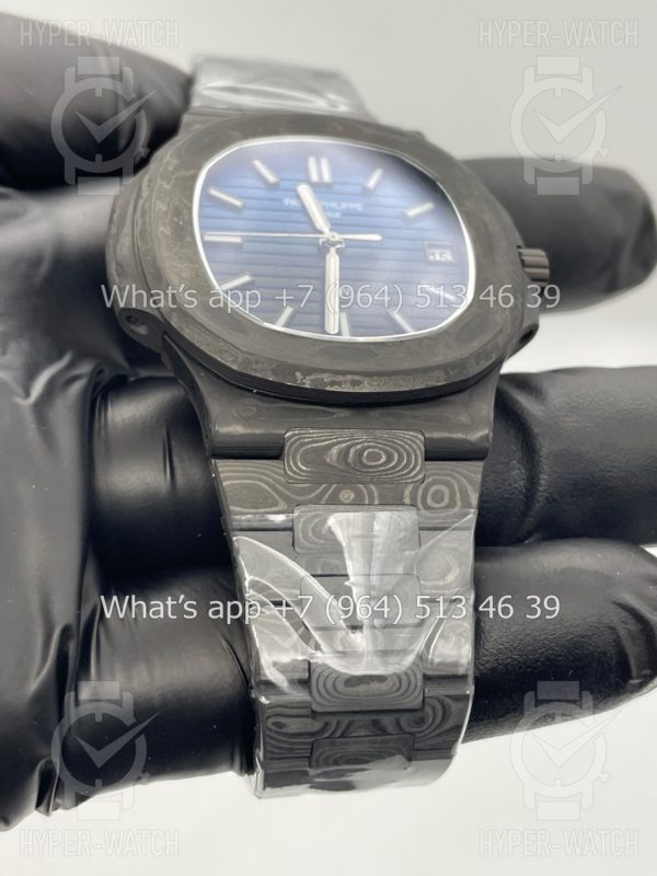 Товар Patek Philippe Nautilus 40mm DiW Carbon 5711 "BLUE GRAIL" Фото 9 - Patek Philippe Nautilus 40mm DiW Carbon 5711 "BLUE GRAIL"