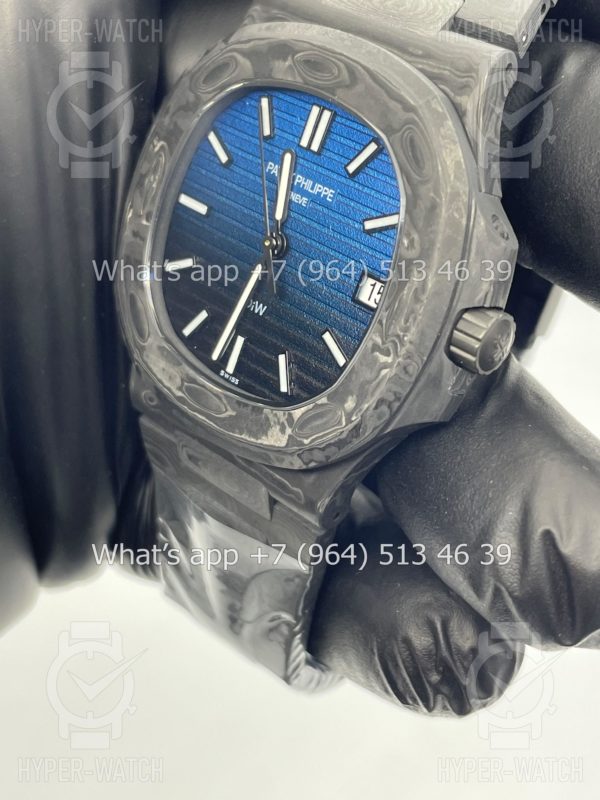 Товар Patek Philippe Nautilus 40mm DiW Carbon 5711 "BLUE GRAIL" Фото 13 - Patek Philippe Nautilus 40mm DiW Carbon 5711 "BLUE GRAIL"