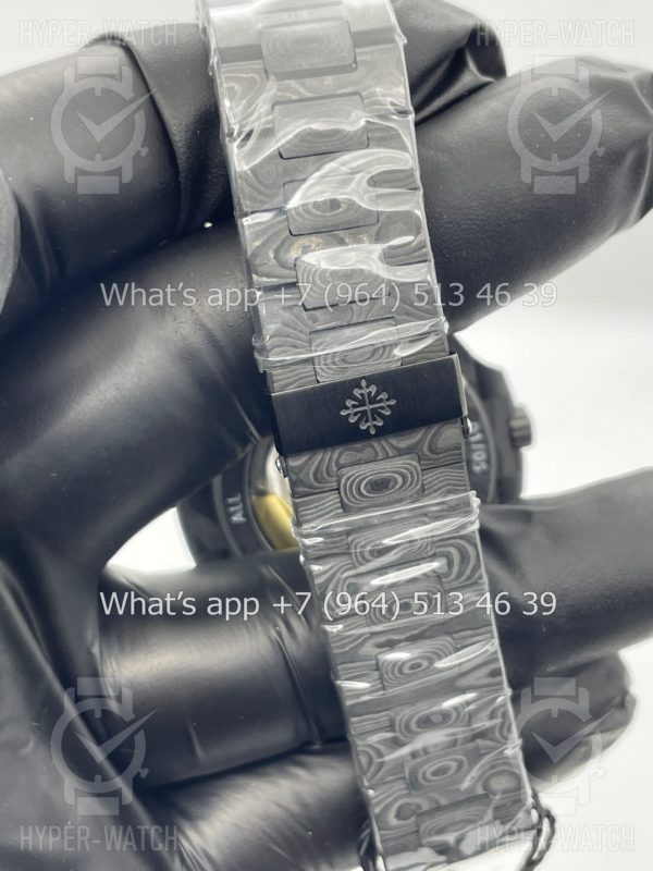 Товар Patek Philippe Nautilus 40mm DiW Carbon 5711 "BLUE GRAIL" Фото 20 - Patek Philippe Nautilus 40mm DiW Carbon 5711 "BLUE GRAIL"