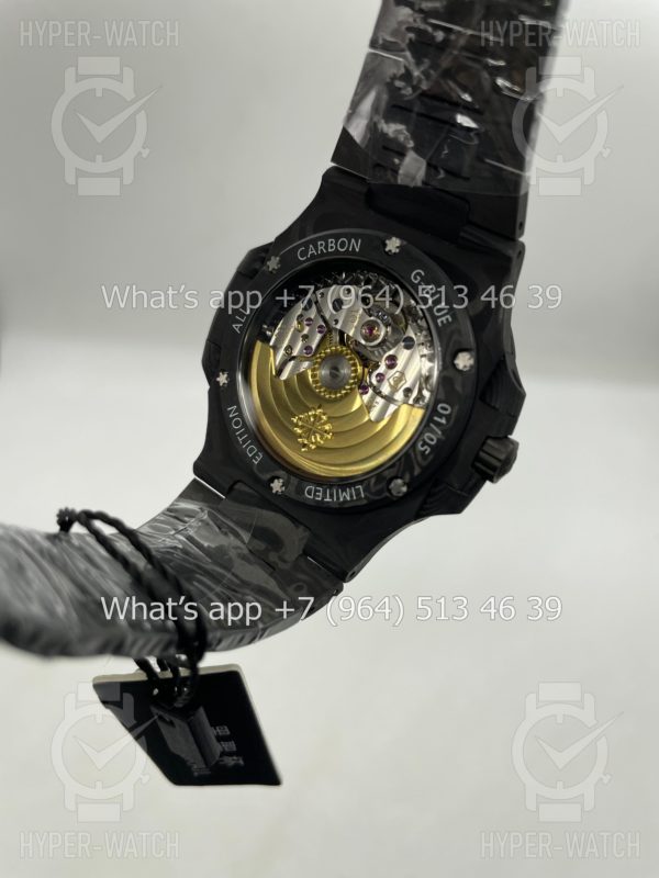 Товар Patek Philippe Nautilus 40mm DiW Carbon 5711 "BLUE GRAIL" Фото 23 - Patek Philippe Nautilus 40mm DiW Carbon 5711 "BLUE GRAIL"