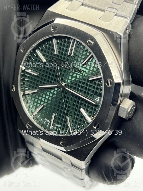 Товар Audemars Piguet Royal Oak 41mm 15510ST.OO.1320ST.04 50th Anniversary Green Фото 4 - Audemars Piguet Royal Oak 41mm 15510ST.OO.1320ST.04 50th Anniversary Green