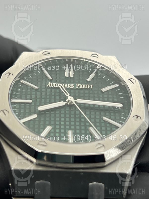 Товар Audemars Piguet Royal Oak 41mm 15510ST.OO.1320ST.04 50th Anniversary Green Фото 8 - Audemars Piguet Royal Oak 41mm 15510ST.OO.1320ST.04 50th Anniversary Green