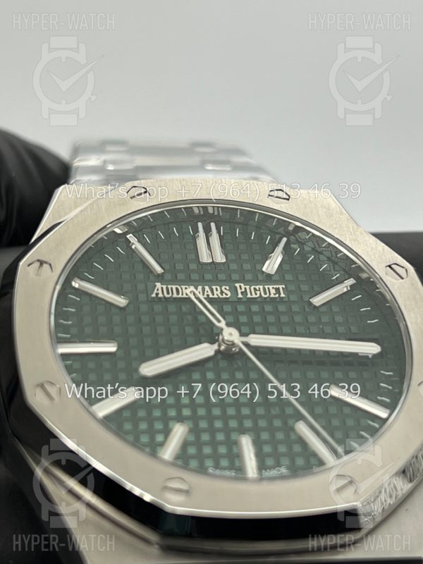 Товар Audemars Piguet Royal Oak 41mm 15510ST.OO.1320ST.04 50th Anniversary Green Фото 10 - Audemars Piguet Royal Oak 41mm 15510ST.OO.1320ST.04 50th Anniversary Green