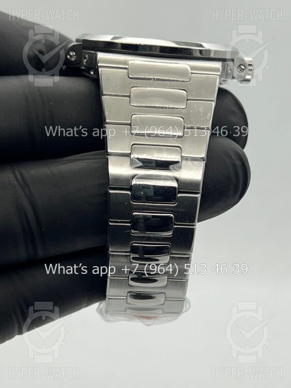 Товар Patek Philippe Nautilus 40mm 5712/1A-001 Blue Фото 8 - Patek Philippe Nautilus 40mm 5712/1A-001 Blue
