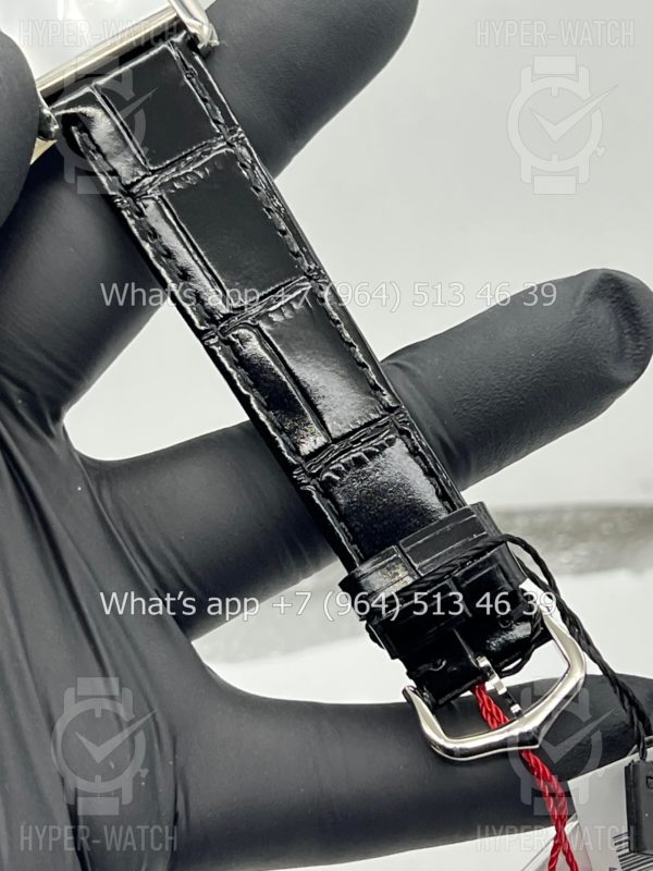 Товар Cartier Tank 25,5 WSTA0072 Фото 9 - Cartier Tank 25,5 WSTA0072
