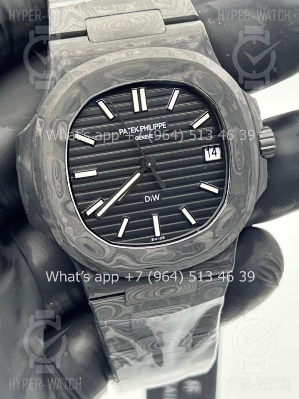 Товар Patek Philippe Nautilus 40mm DiW Carbon 5711 Фото 2 - Patek Philippe Nautilus 40mm DiW Carbon 5711