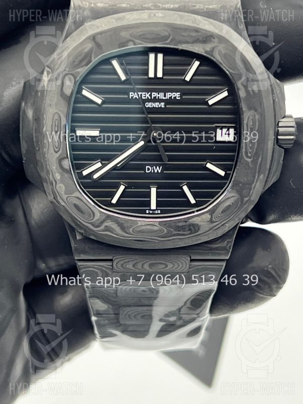 Товар Patek Philippe Nautilus 40mm DiW Carbon 5711 Фото 3 - Patek Philippe Nautilus 40mm DiW Carbon 5711