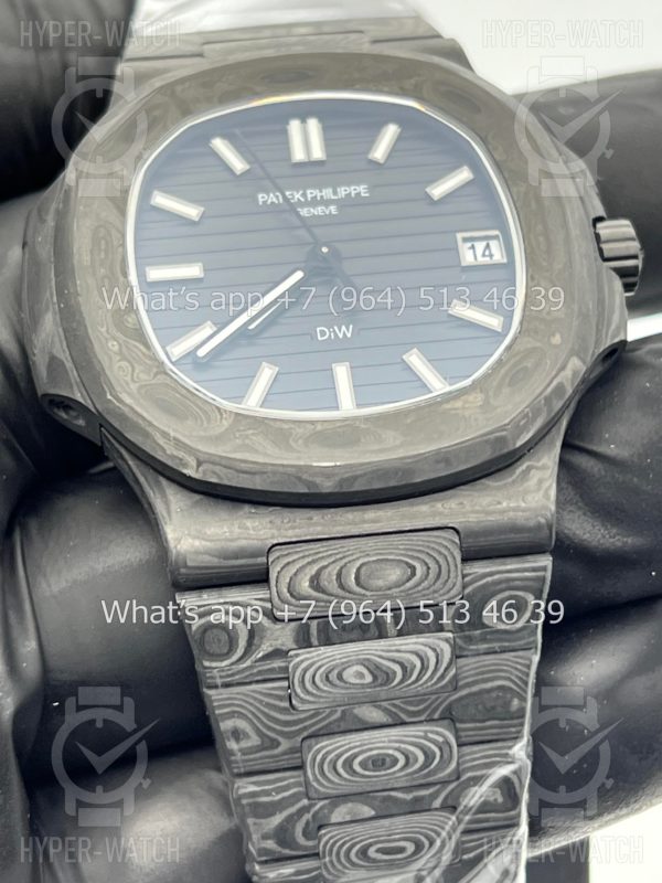 Товар Patek Philippe Nautilus 40mm DiW Carbon 5711 Фото 5 - Patek Philippe Nautilus 40mm DiW Carbon 5711