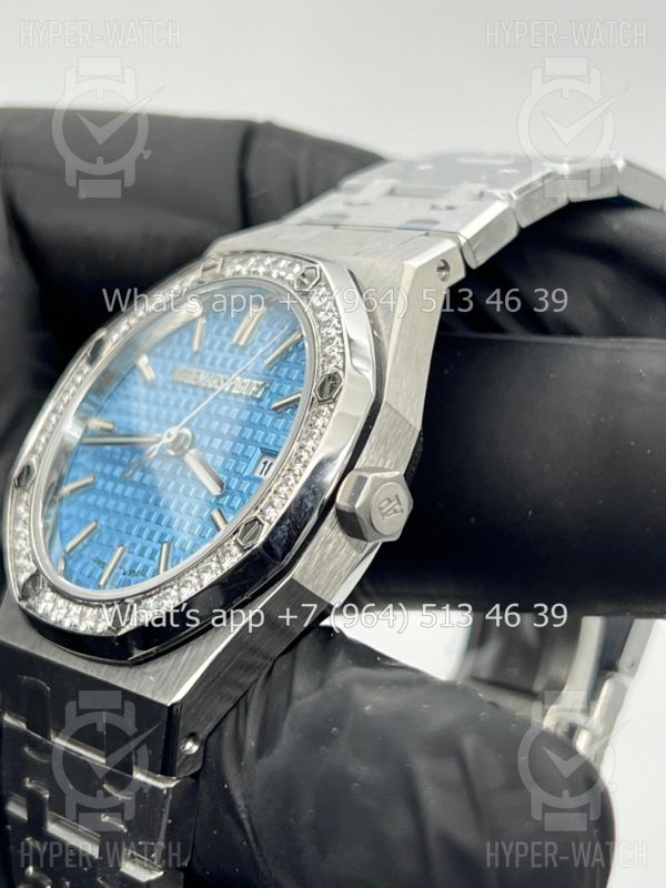 Фото 6 - Audemars Piguet Royal Oak 37mm 77451ST.ZZ.1361ST.03