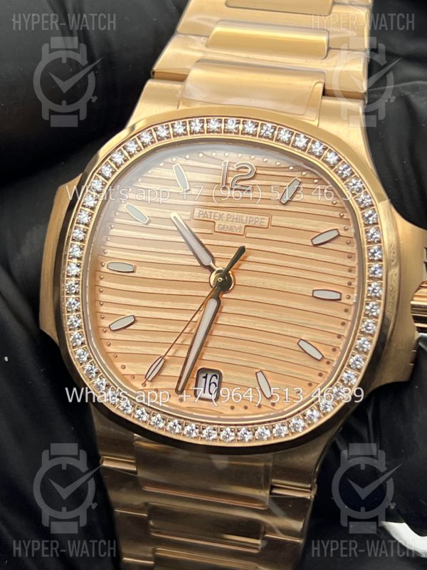 Товар Patek Philippe Nautilus 35mm 7118/1200R-010 Steel Фото 7 - Patek Philippe Nautilus 35mm 7118/1200R-010 Steel