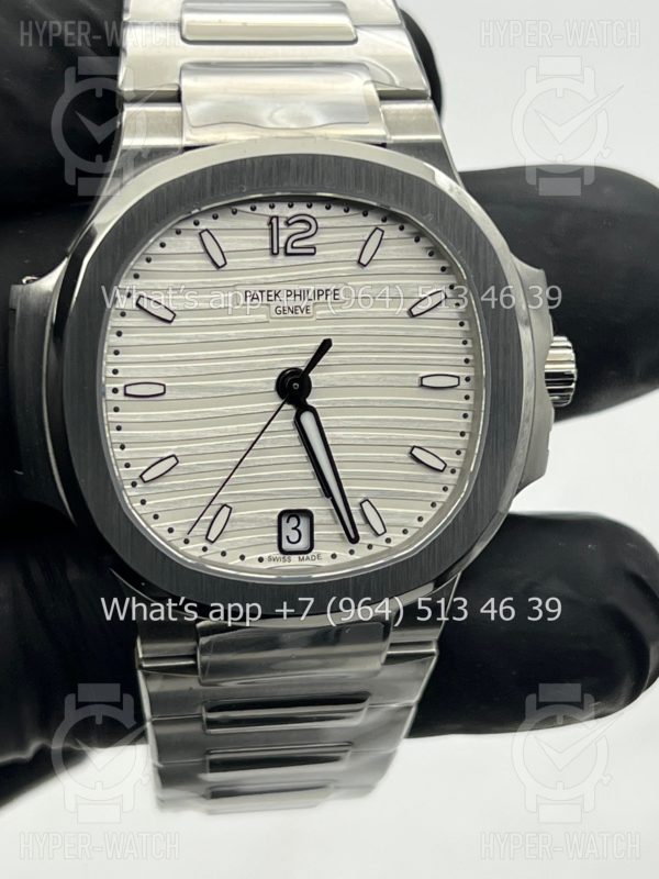 Товар Patek Philippe Nautilus 35mm 7118/1A-010 3K Фото 2 - Patek Philippe Nautilus 35mm 7118/1A-010 3K