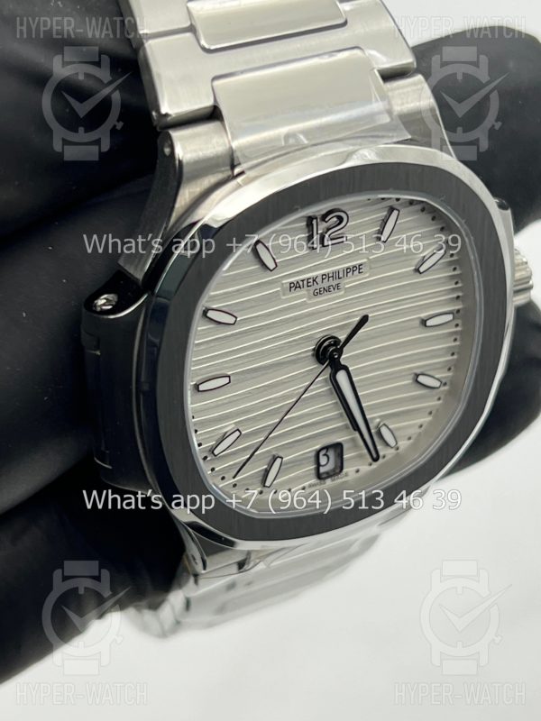 Товар Patek Philippe Nautilus 35mm 7118/1A-010 3K Фото 4 - Patek Philippe Nautilus 35mm 7118/1A-010 3K