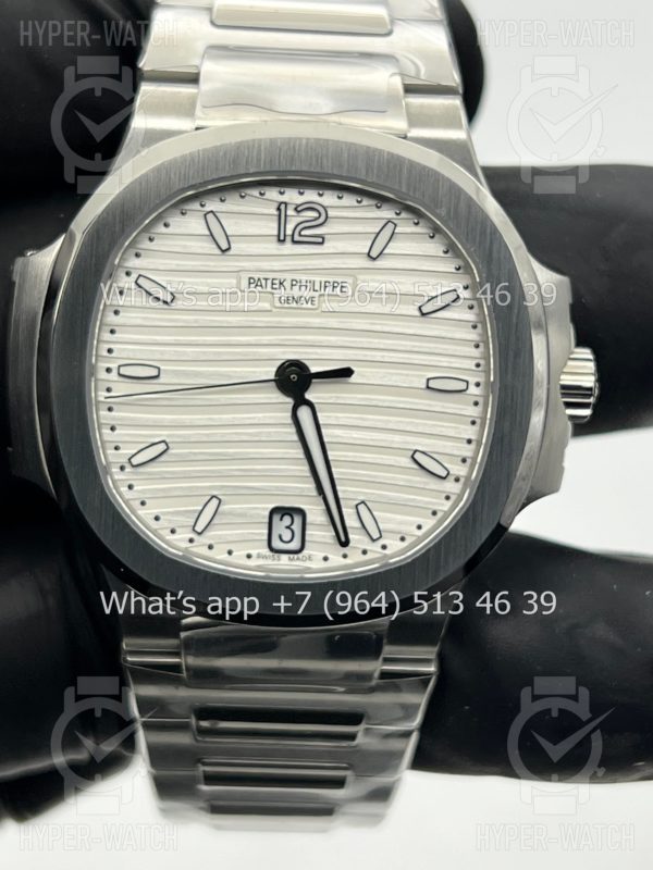 Товар Patek Philippe Nautilus 35mm 7118/1A-010 3K Фото 8 - Patek Philippe Nautilus 35mm 7118/1A-010 3K