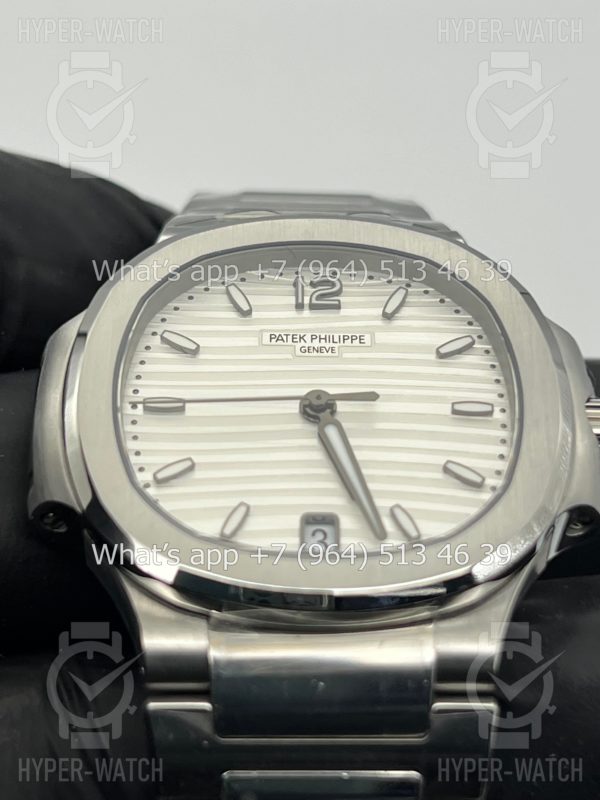 Товар Patek Philippe Nautilus 35mm 7118/1A-010 3K Фото 9 - Patek Philippe Nautilus 35mm 7118/1A-010 3K