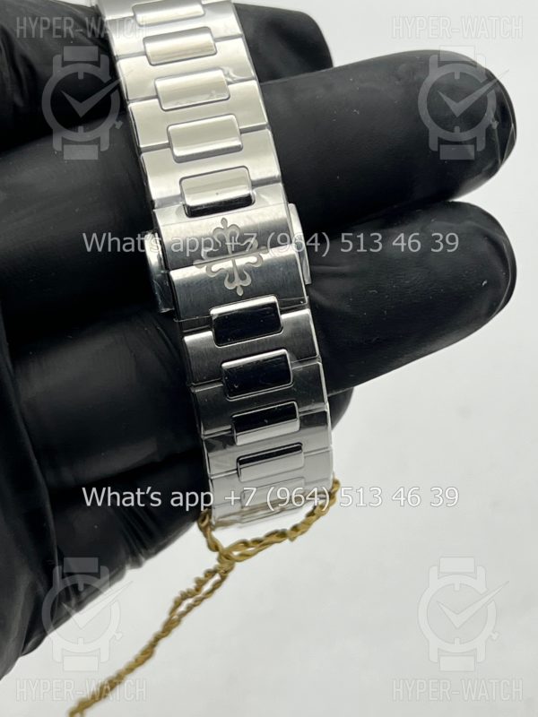 Товар Patek Philippe Nautilus 35mm 7118/1A-010 3K Фото 16 - Patek Philippe Nautilus 35mm 7118/1A-010 3K