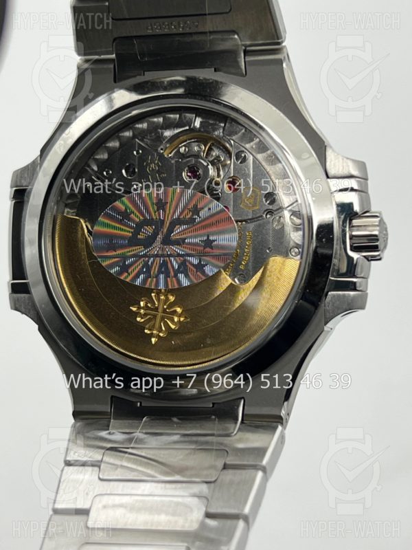 Товар Patek Philippe Nautilus 35mm 7118/1A-010 3K Фото 18 - Patek Philippe Nautilus 35mm 7118/1A-010 3K