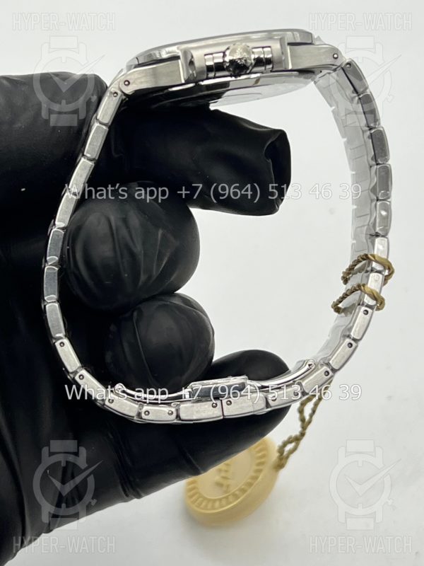 Товар Patek Philippe Nautilus 35mm 7118/1A-001 3K Фото 11 - Patek Philippe Nautilus 35mm 7118/1A-001 3K