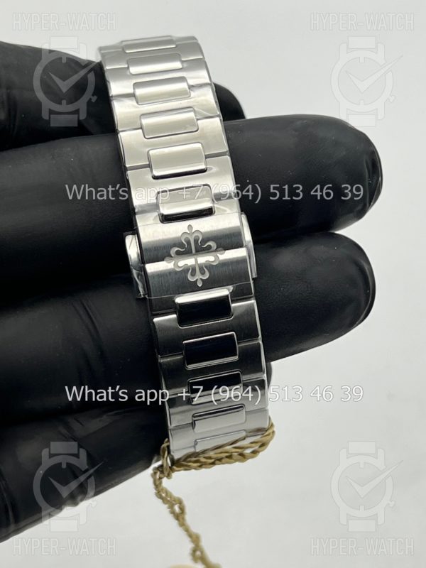 Товар Patek Philippe Nautilus 35mm 7118/1A-001 3K Фото 14 - Patek Philippe Nautilus 35mm 7118/1A-001 3K
