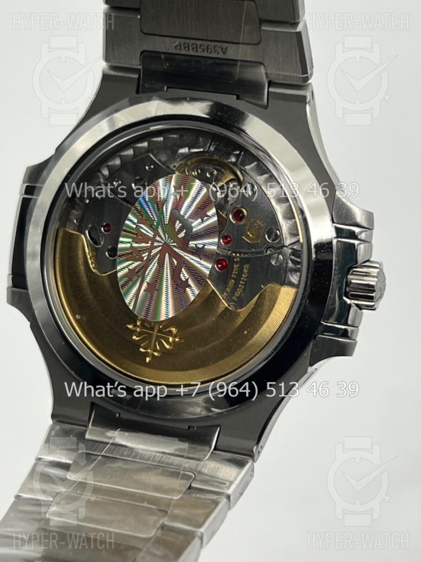 Товар Patek Philippe Nautilus 35mm 7118/1A-001 3K Фото 16 - Patek Philippe Nautilus 35mm 7118/1A-001 3K