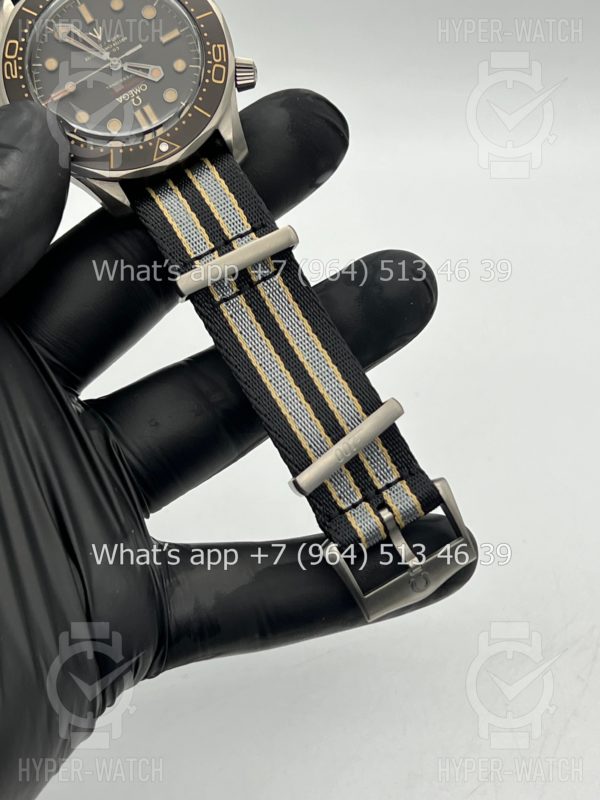 Фото 11 - Omega Seamaster Diver 300M 210.92.42.20.01.001 James Bond