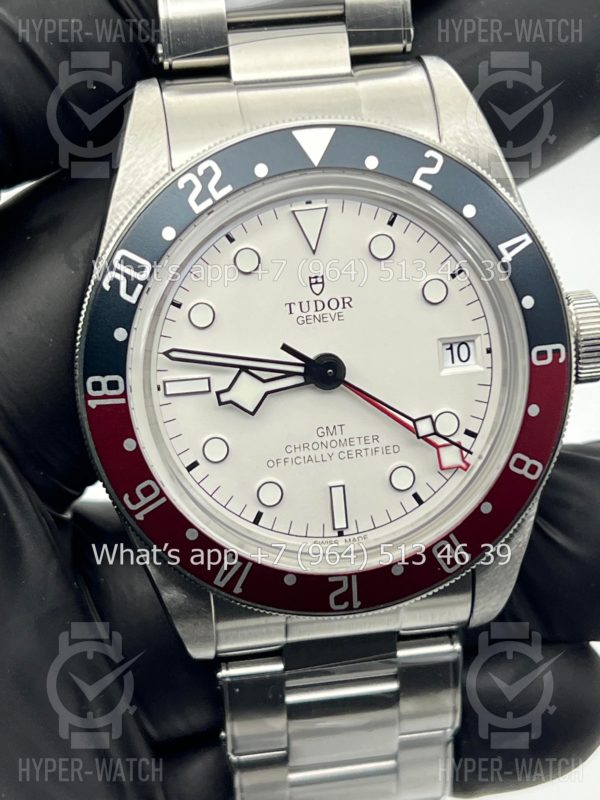 Товар Tudor Black Bay GMT m79830rb-0010 Фото 4 - Tudor Black Bay GMT m79830rb-0010