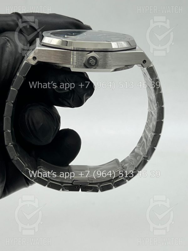 Товар Audemars Piguet Royal Oak Tourbillon 41mm 26730TI.OO.1320TI.01 50th Anniversary Фото 12 - Audemars Piguet Royal Oak Tourbillon 41mm 26730TI.OO.1320TI.01 50th Anniversary